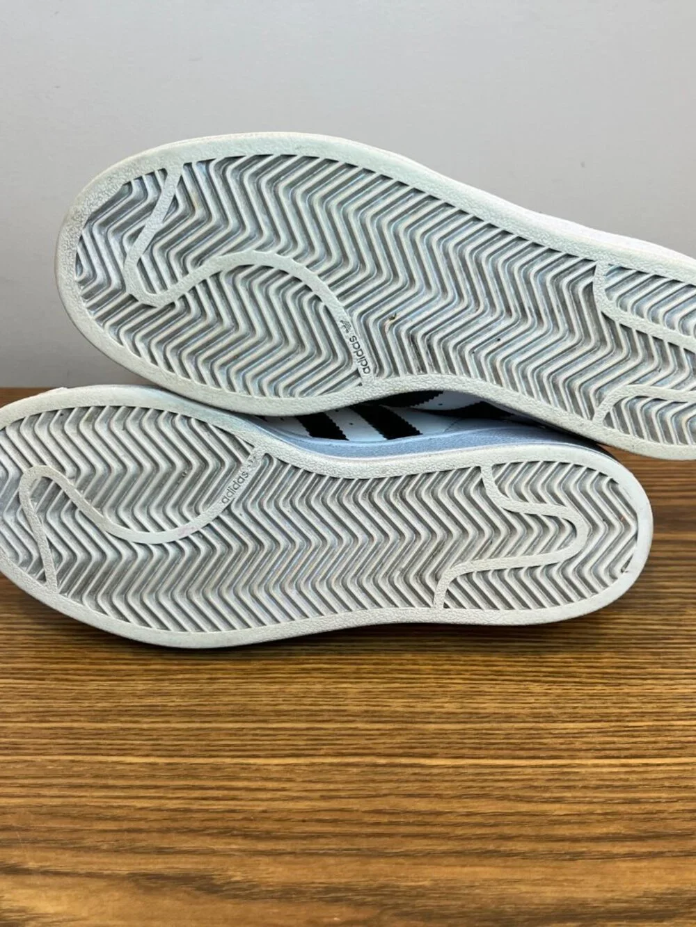 Adidas SUPERSTAR White Black Sneakers C77154 - Youth Size 3.5 - Picture 6 of 8